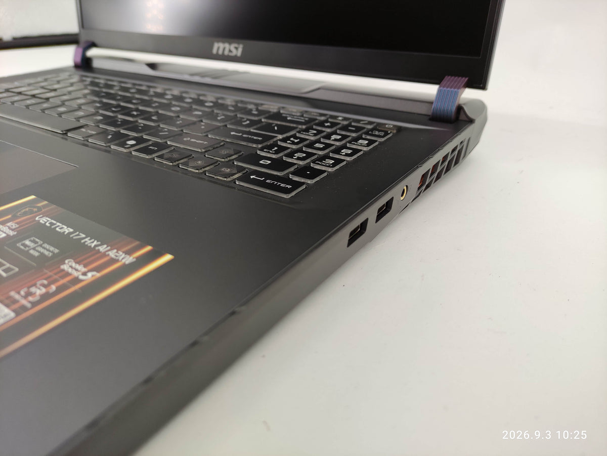 MSI Vector 17 HX AI A2XWJG-058NL Refurbished | RTX 5090 | 17" QHD+ 240Hz | Core Ultra 9 275HX | 64GB | 2TB SSD | Win 11 Home | Gaming Laptop