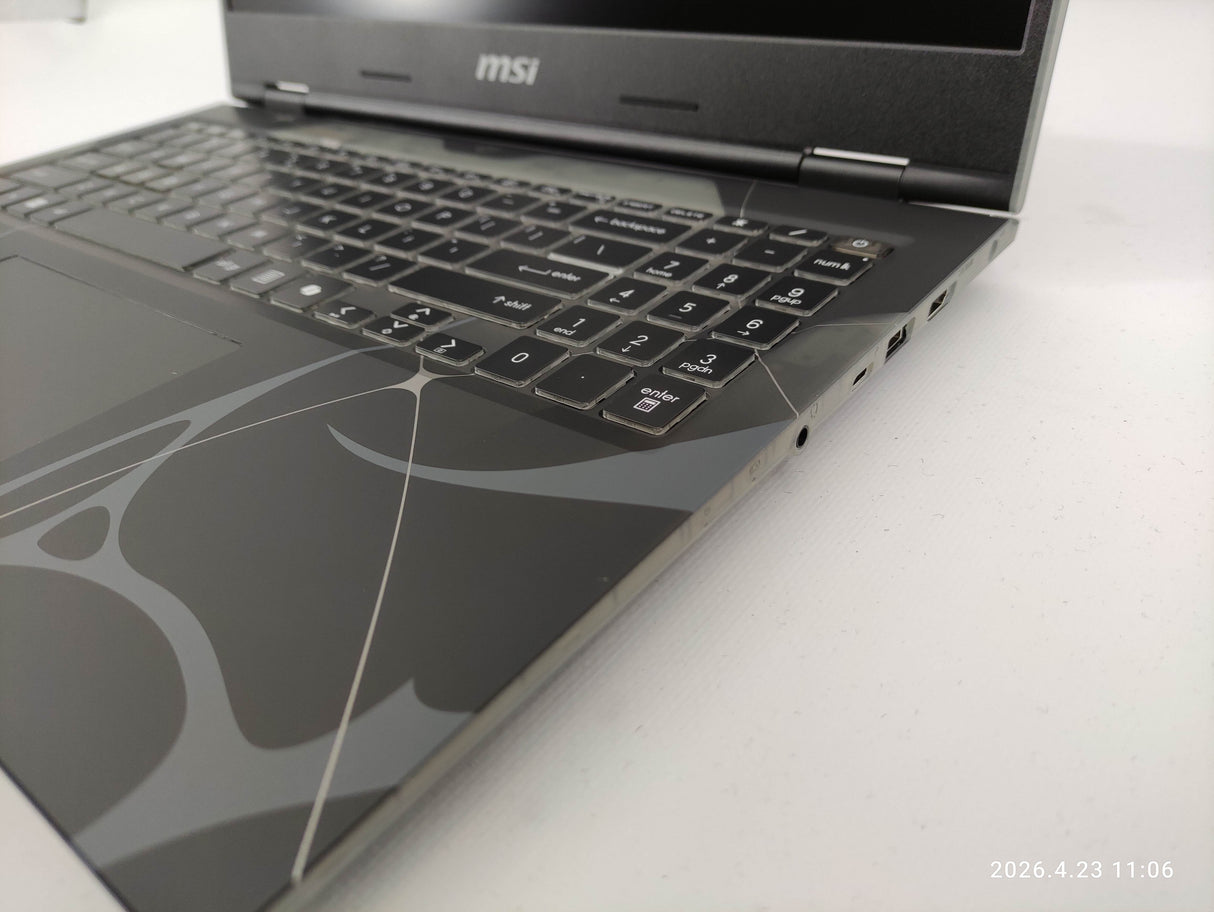 Cyborg 15 B2RWFKG-261NL - Laptop Refurbished
